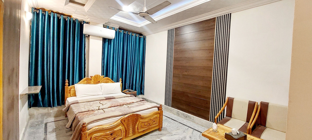 Room 3, ALMAS HOTEL Best Hotel In Swat, Malakand