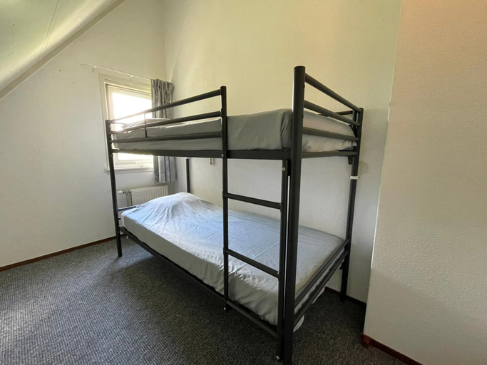 Room 2, 6-guest Cozy Home in Sint Maarten, Harenkarspel