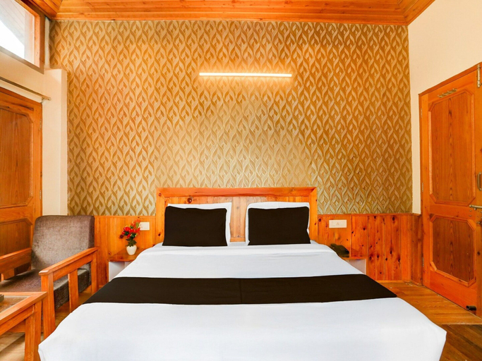 Room 3, Deluxe Hotel Mall Road, Kullu