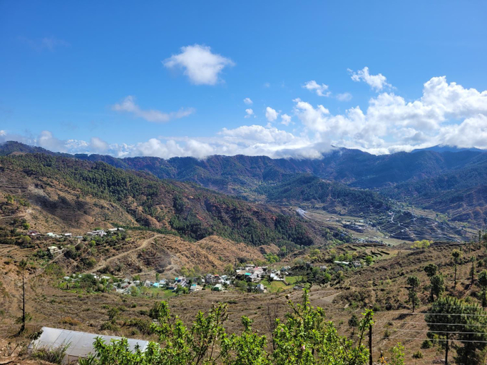 Others 2, Meraki Huts, Garhwal