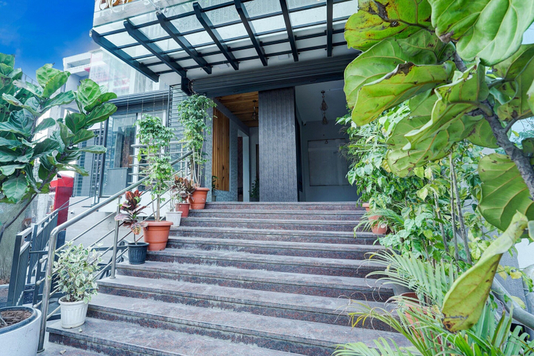 Reception 5, Deluxe Onyx Hotel, Bangalore