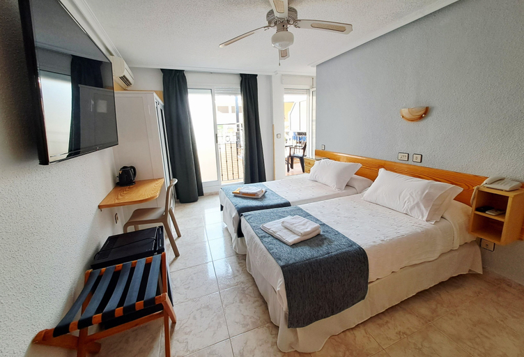 Bedroom 3, Hotel Alaska, Murcia