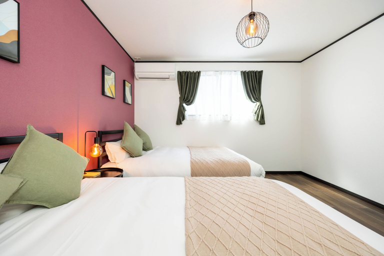 Room 2, GT House, Osaka