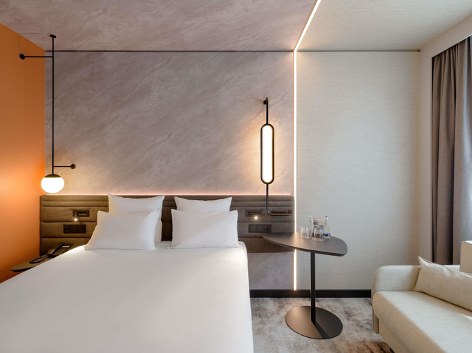Bedroom 3, Novotel Munich Airport, Freising