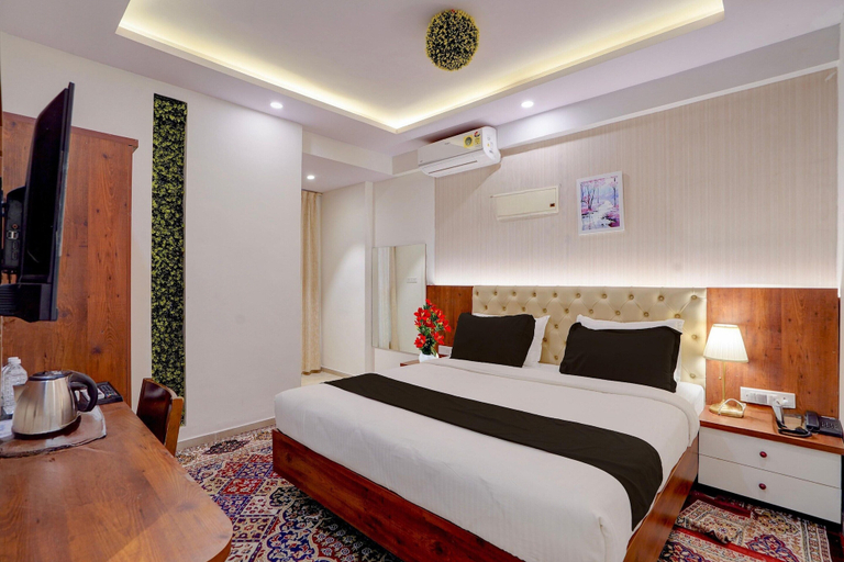 Room 1, Premium Palette Hotel and Resort, Bangalore