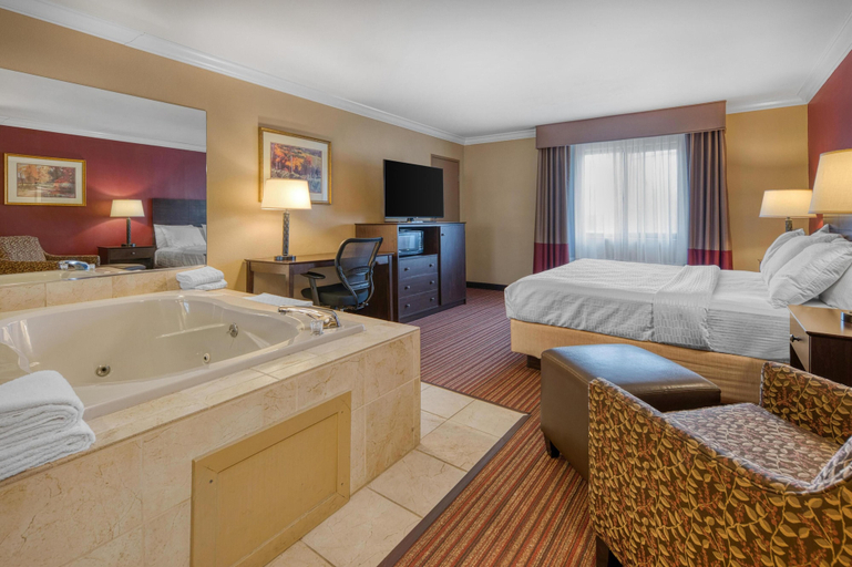 Bedroom 3, Best Western Sycamore Inn, Butler