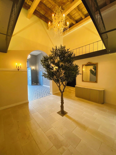 Interior 4, The Duchess of Puglia, Bari
