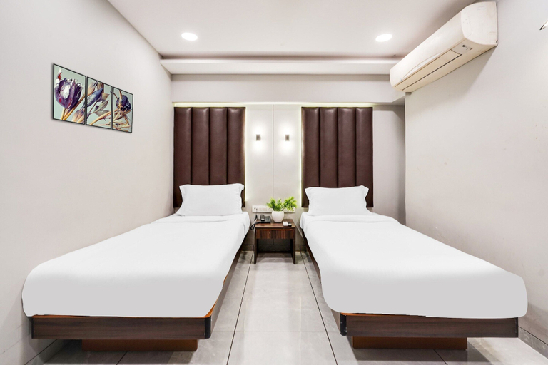 Room 5, Deluxe Country Club, Surat