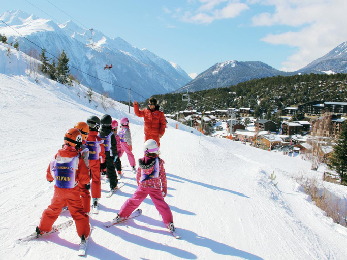 Others 5, Chalet in La Norma near Ski Lift, Savoie