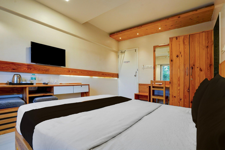 Room 4, Suitegravity Inn, Pune