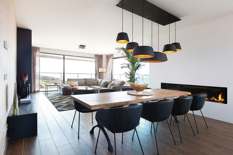 Dining 4, Chic Apartment for 8 With Seaview, Bergen