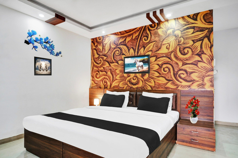 Room 3, Classic With Balcony Luxuria Ganeshguri, Kamrup Metropolitan