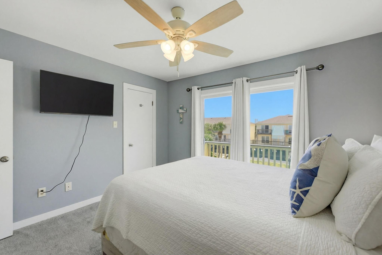 Room 4, Sand Dollar 30, Baldwin