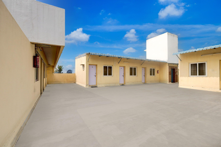 Exterior 5, Deluxeraj Mahal, Thiruvallur