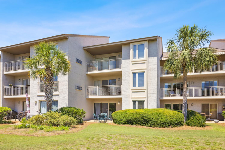 Exterior & Views 1, Bluff Villas 1726, Beaufort