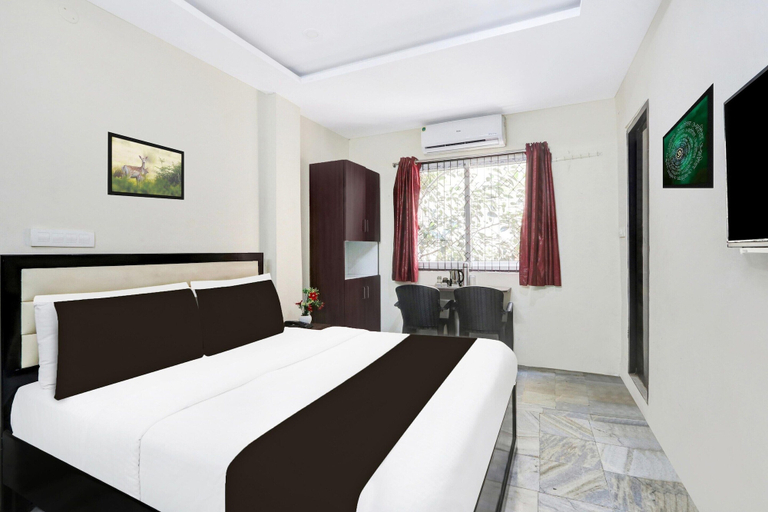 Room 3, Deluxe With Twin Bed Lotus Park Hotel, Visakhapatnam