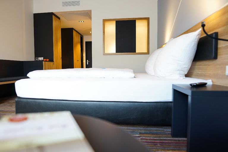 Bedroom 4, N+S City Hotel Neumarkt, Neumarkt in der Oberpfalz