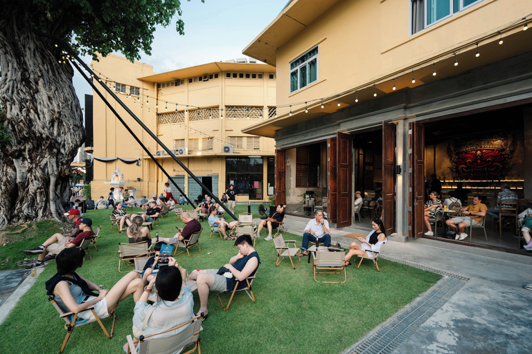 Outdoor dining 5, Kosin House, Pom Pram Sattru