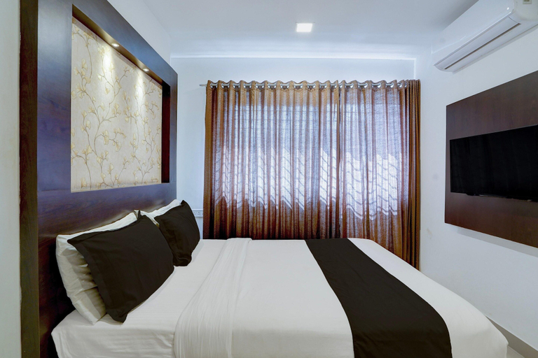 Room 2, Townhouse Hospital Road, Bangalore