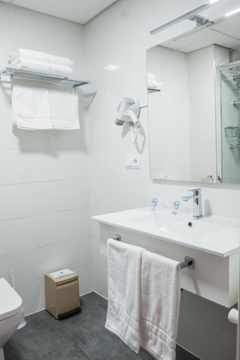 Bathroom 2, Alda Arteixo, A Coruña