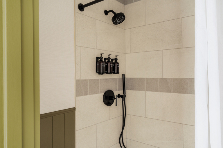 Bathroom 4, Hill House at Trailborn Mendocino, Outdoor Collection by Marriott Bonvoy, Mendocino