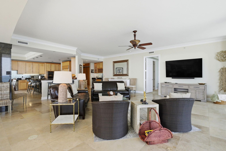 Living area 4, Mediterranean West 1002, Escambia