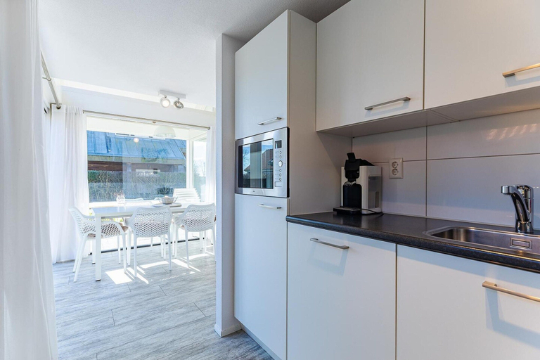 Private kitchen 2, Beachfront Coastal Villa in Renesse for 6, Schouwen-Duiveland