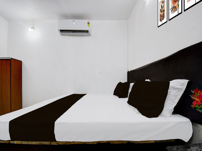 Room 3, Deluxefamily Guest House, Gaya