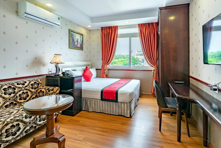 Others 2, Collection O Emerald Luxury Apartment - Near SECC, District 7