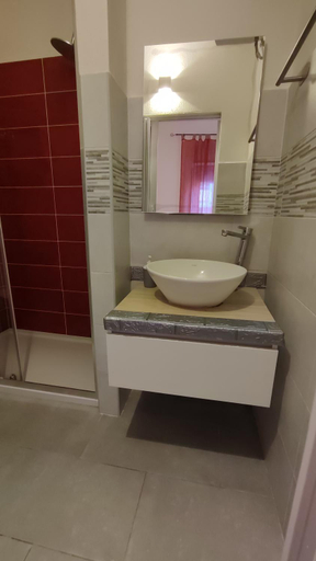 Bathroom 2, B&B Sa Casadina, Cagliari