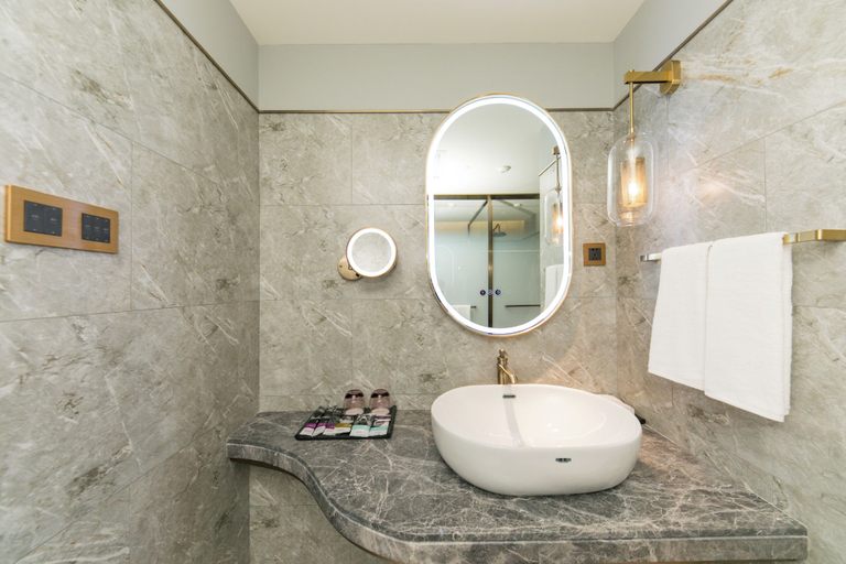 Bathroom 4, Mercure Hohhot Downtown, Hohhot