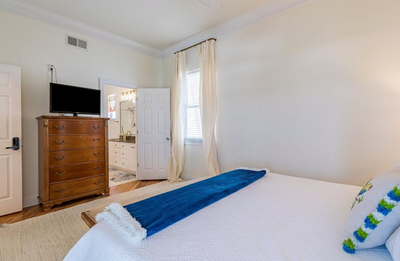Room 2, The Fun House, Escambia