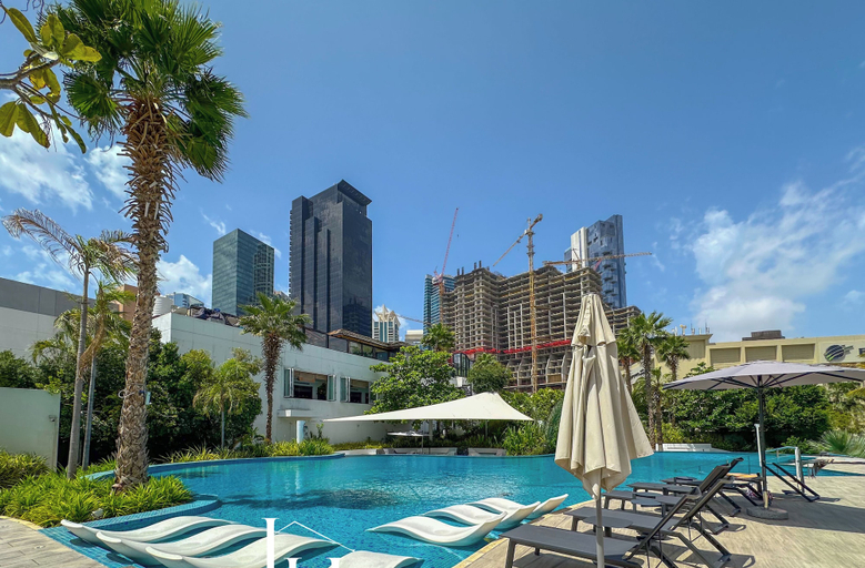Pool 4, LUX The Banyan Tree Suite, Dubai
