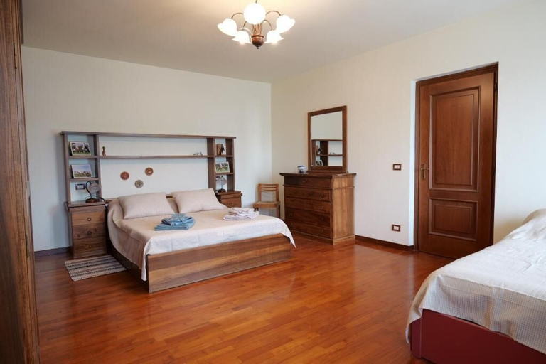 Room 4, B&b Ponte Pietra, Biella
