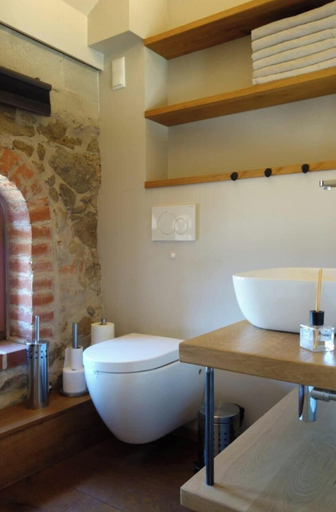 Bathroom 3, A Two-storey Home With Terrace and Fireplace - Last Minute, Bautzen