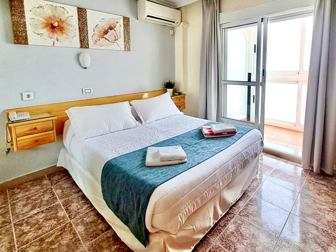 Bedroom 4, Hotel Alaska, Murcia