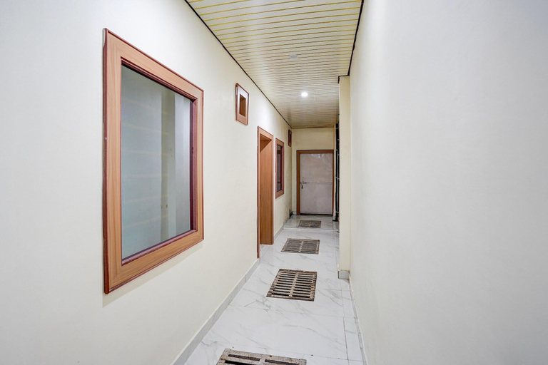 Interior 5, Deluxebhagwati Palace, Mathura