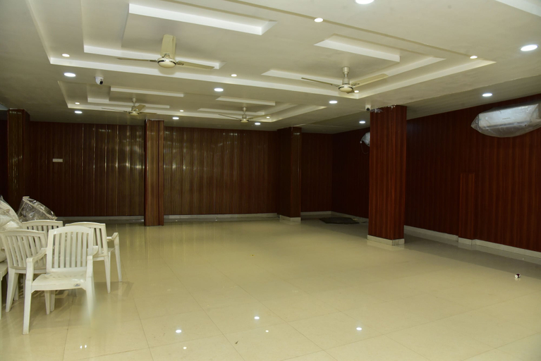 Interior 3, Hotel Emirates Case, Raipur