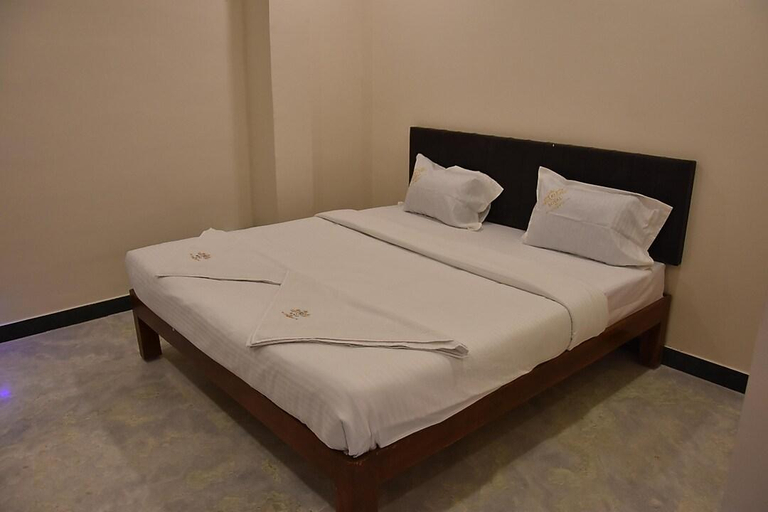 2, Townhouse Vellore Fort Formerly RJ Royal Inn, Vellore
