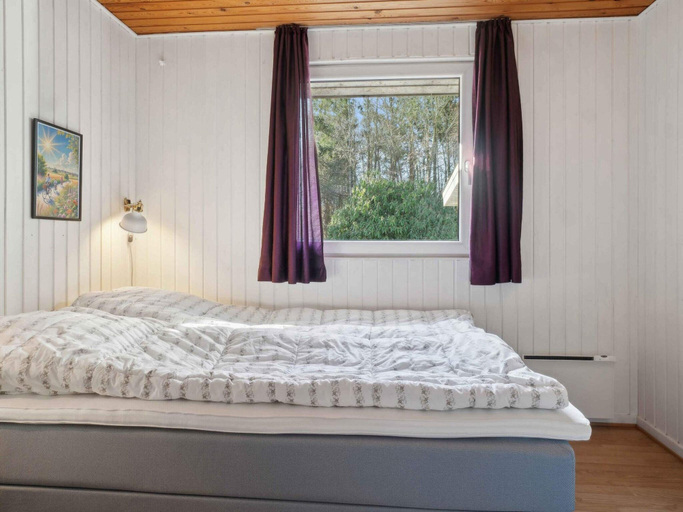 Bedroom 2, 4 Star Holiday Home in Ronde, Syddjurs