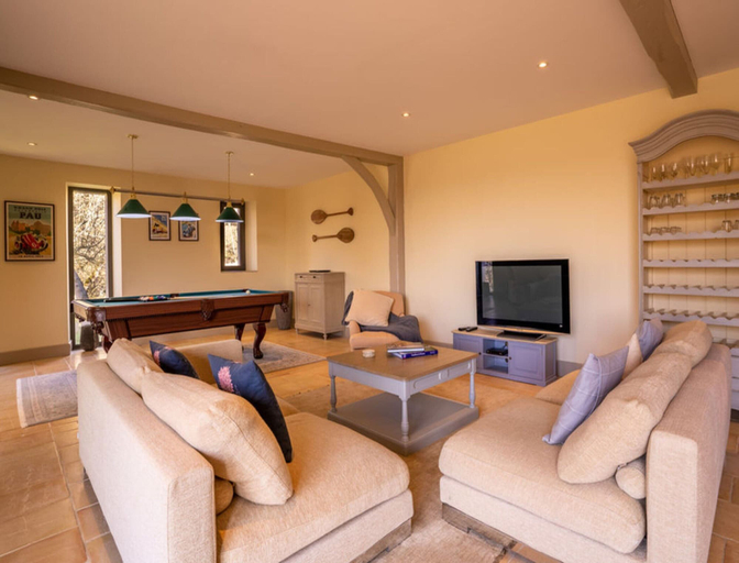 Living room 4, French Estate With Pool & Sauna, Tarn