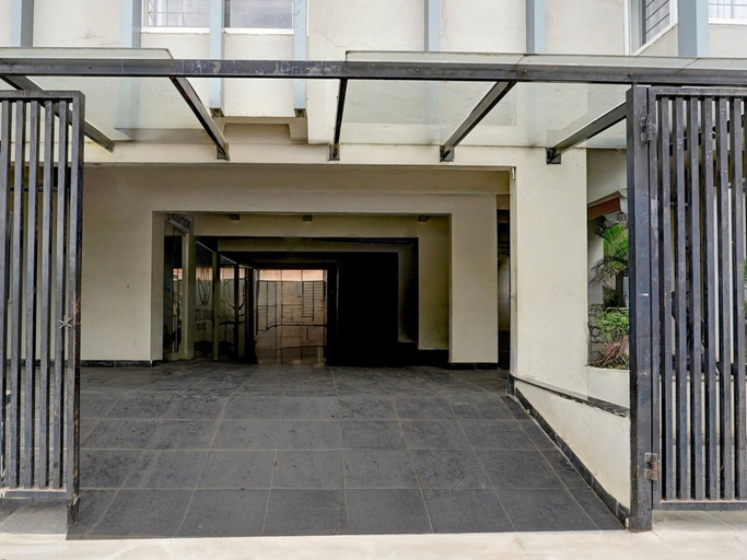 Reception 3, Deluxehotel Gurudev Residency, Bangalore