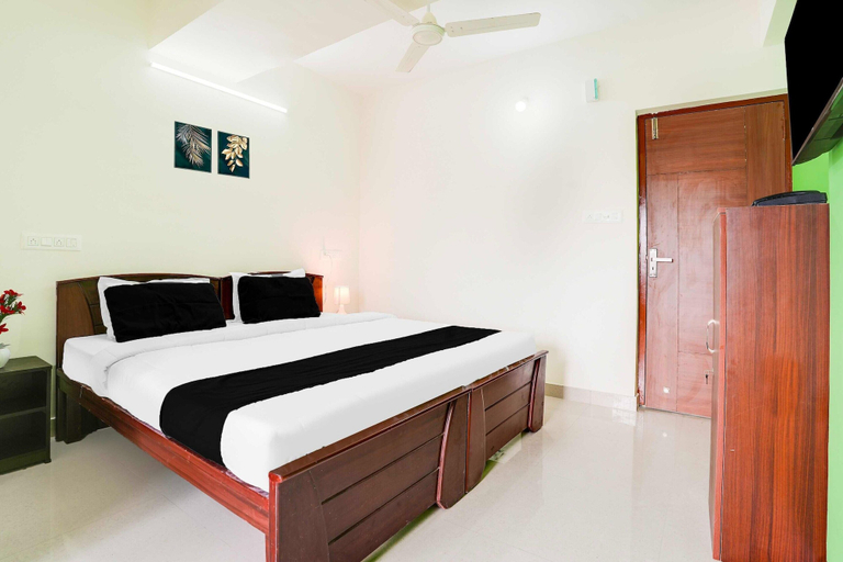 Room 5, Deluxe KR Sunrise Arcade, Bangalore