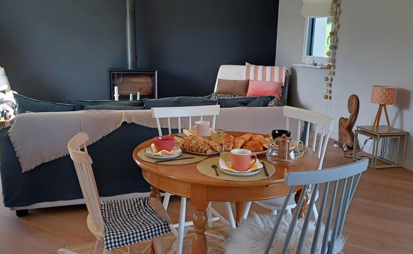 Living room 5, Family Home in Locquirec Bay, Finistère