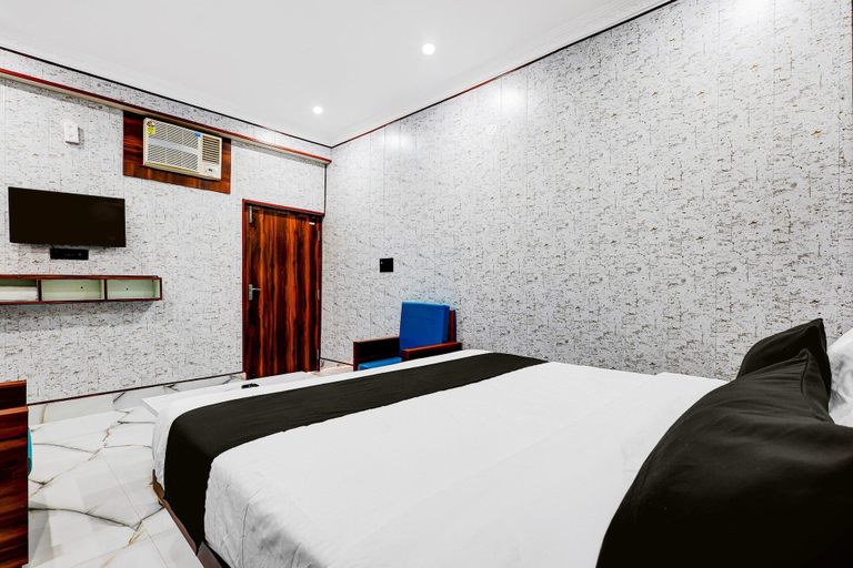 Room 5, Townhouse Jaganpura Crossway Patna, Patna