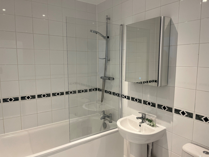 Bathroom 2, Access Farringdon, London