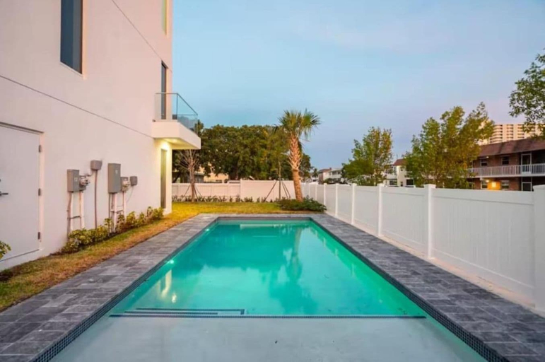Pool 4, Peak Villa Pompano Beach Retreat, Broward