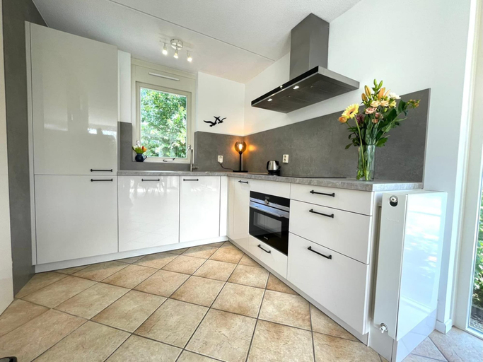 Private kitchen, 6-guest Cozy Home in Sint Maarten, Harenkarspel