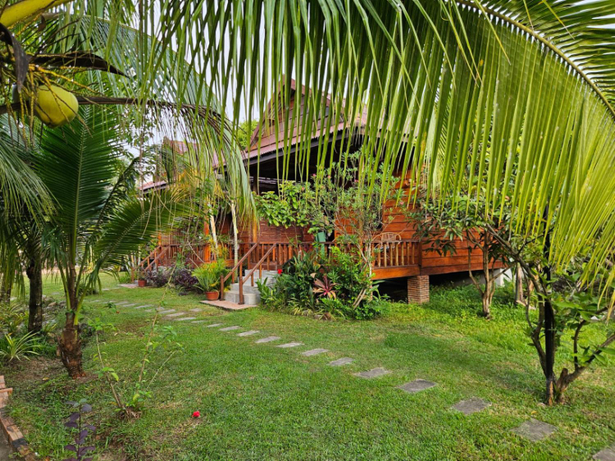 Others 4, The Hidden Oasis Bungalows, Kampot