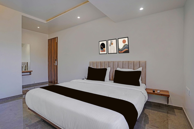 Room 5, Townhouse Skyboat XLO Point, Nashik